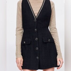 Black and Gold Twerd Sleeveless Button-Up Dress